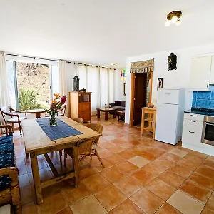 https://casa-emma-valle-gran-rey.in-canary-islands.com